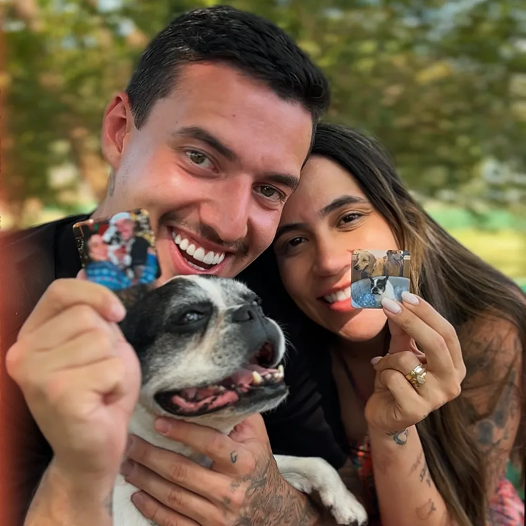 Ímã personalizado com acabamento colorido